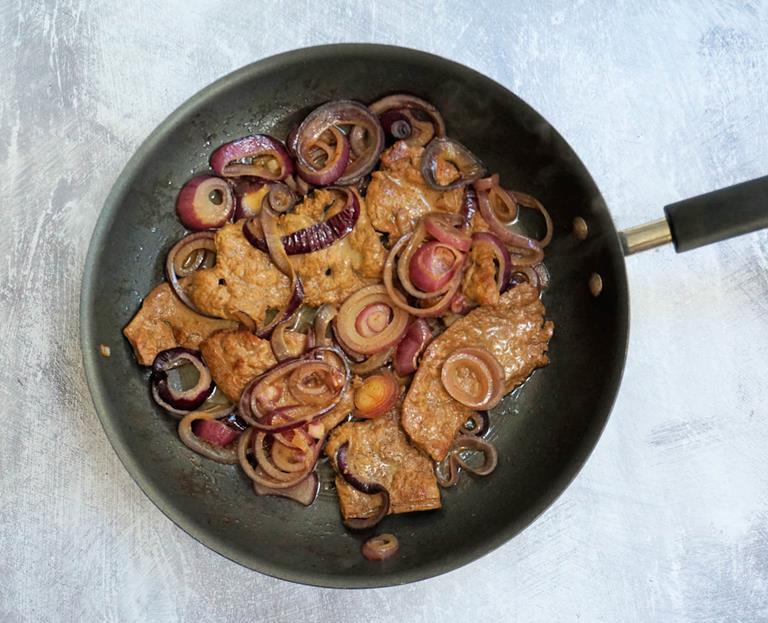 PanFried Calves' Liver And Red Onions Recipe Cuisine Fiend